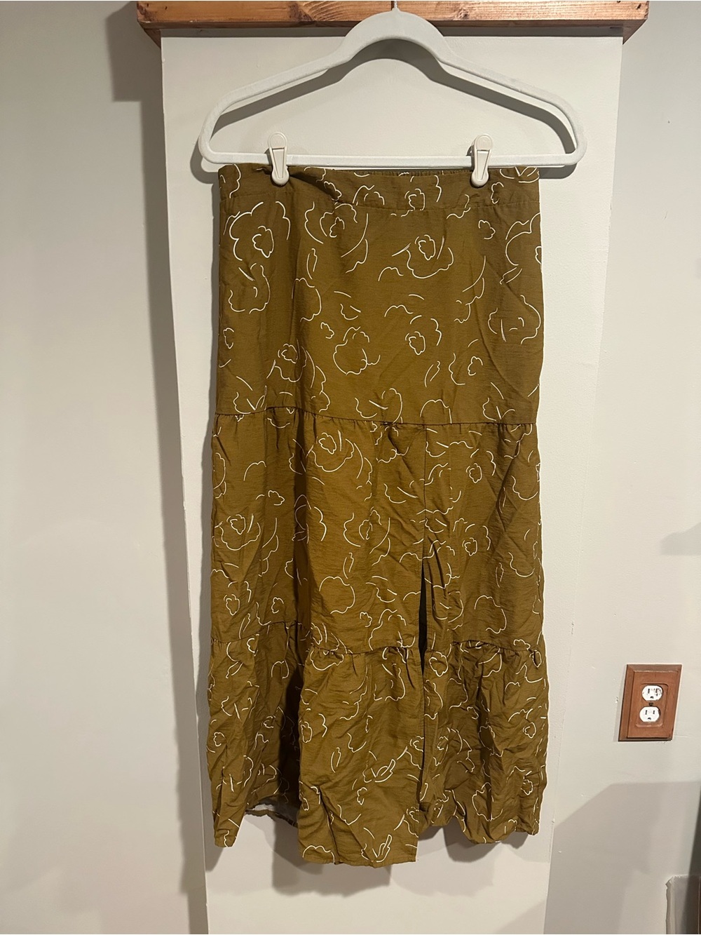 Nine West Yellow Green Floral Tiered Midi Skirt